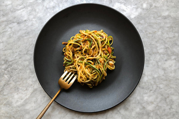 ZUCCHINI PASTA // A hydrating summer recipe